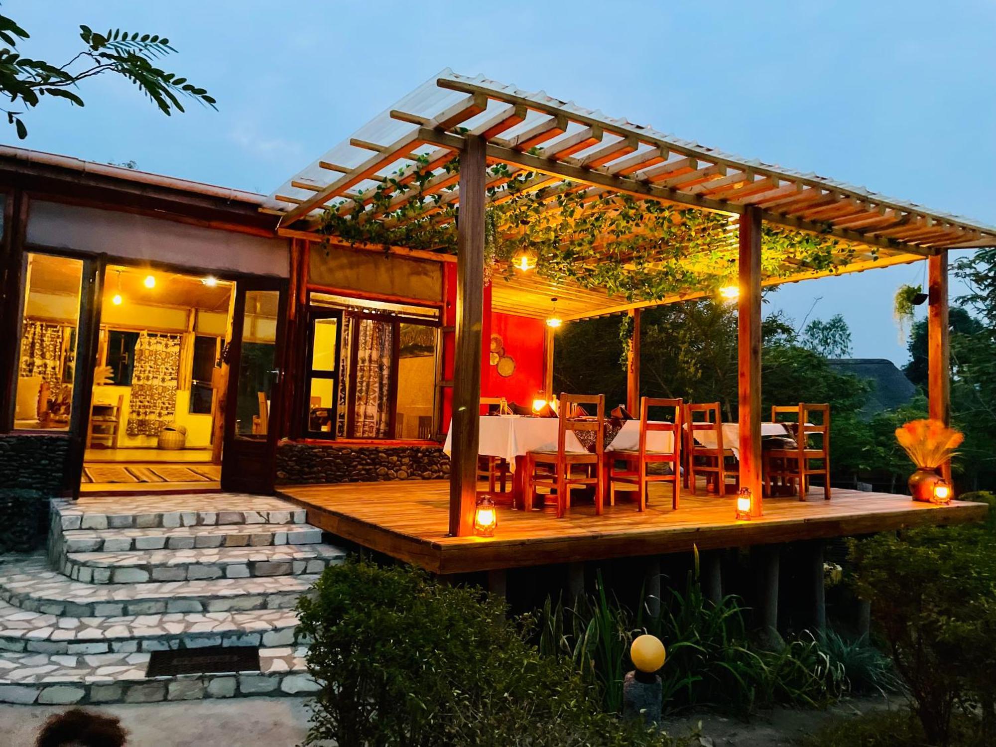 Wild Tracks Overland Camp Kasese Ngoại thất bức ảnh
